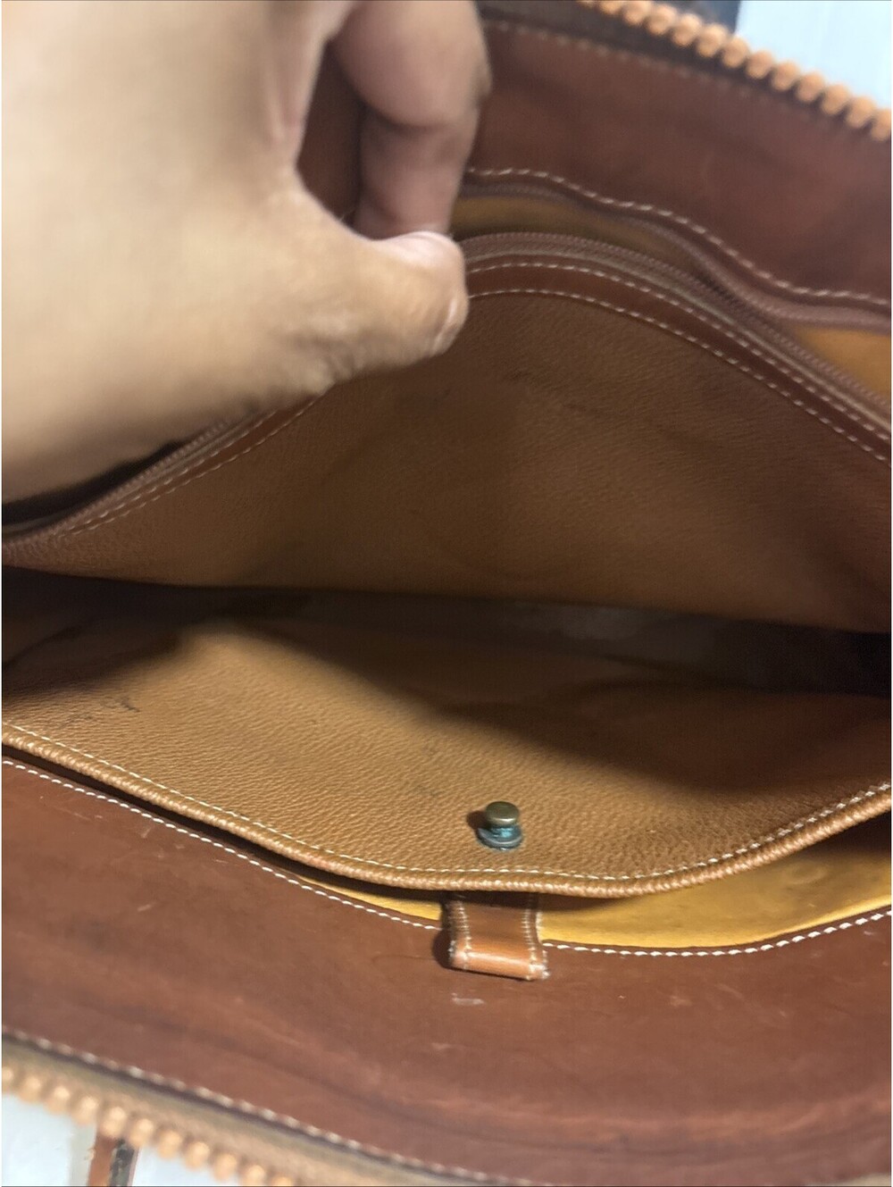 Dooney Bourke Women's Vintage Black and Brown Leather Satchel Bag - Picture 6 of 7
